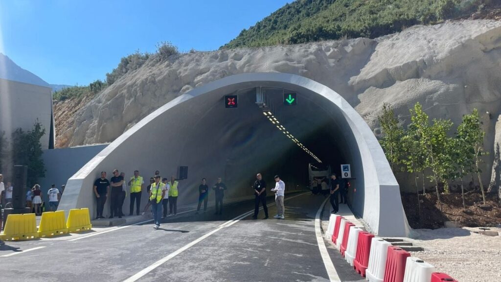 Miratohen tarifat për përdoruesit e tunelit të Llogarasë/ Ja si do të bëhet ndarja, të përjashtuar nga kostoja…