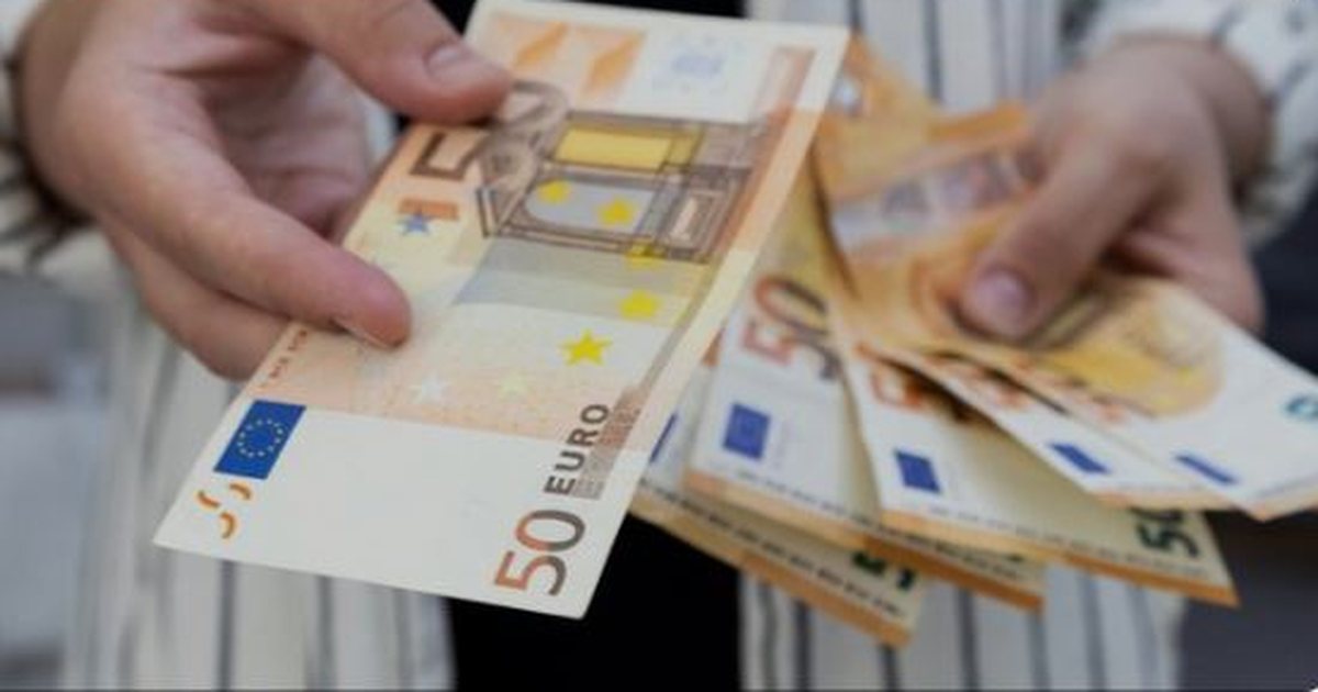 Zhvlerësimi i Euros e ka ulur vlerën e depozitave me 91 miliardë lekë në dy vitet e fundit