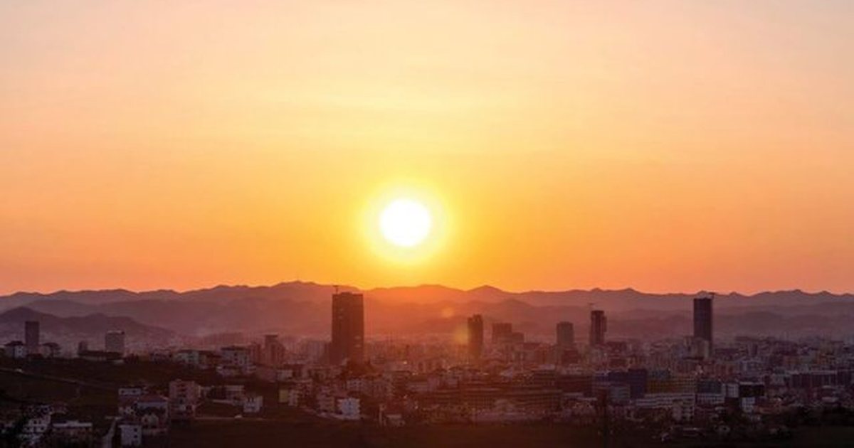 Çmimet e qirave të zyrave në Tiranë barazohen me Barcelonën, si po ndikon informaliteti