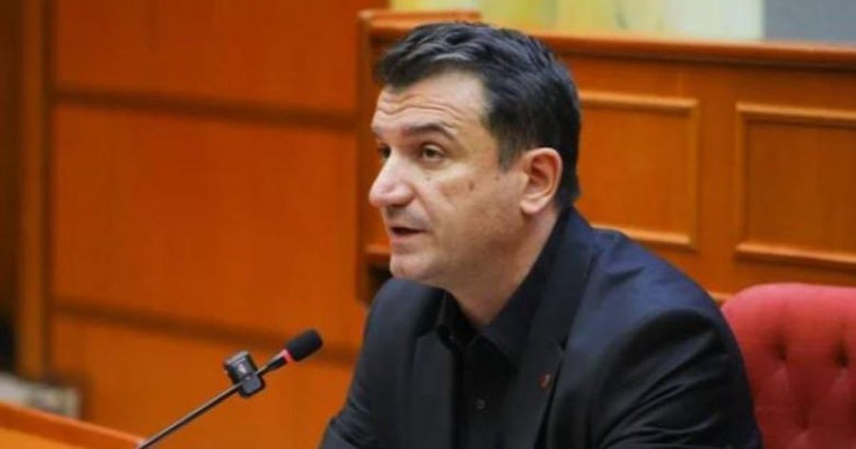 Shkarkimi i Veliajt, Qeveria paraqet argumentet në Kushtetuese: Nuk u paraqit në detyrë për 3 muaj