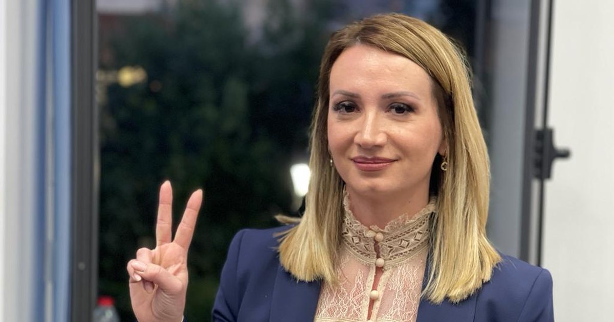 Një tjetër opozitare kalon në radhët e PS! Ish-kryetarja e PD në Sarandë emërohet nënkryetare e Bashkisë