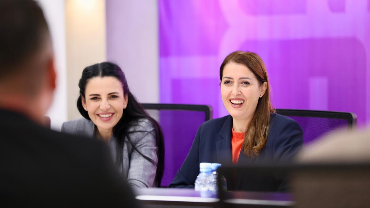 PS nis zyrtarisht fushatën për Tiranën/ Manastirliu dhe Balluku: Tirana2030, pjesë e Shqipërisë Europiane