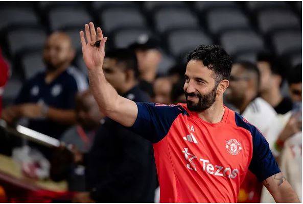 Çështja te Junajtid, Amorim bllokon dy lojtarë që duan të ikin