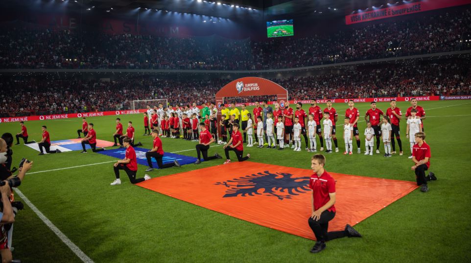 Shqipëria me shqetësime, e shpëtojnë “të tjerët”! Kuqezinjve u mjafton një fitore