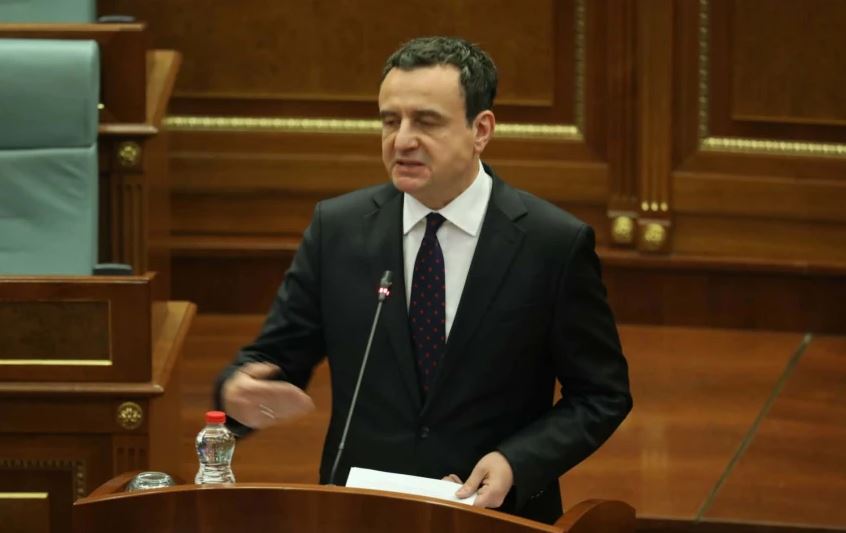 EMRAT/ Albin Kurti prezanton kabinetin, synon të qeverisë me 20 ministra: S’kemi koalicion