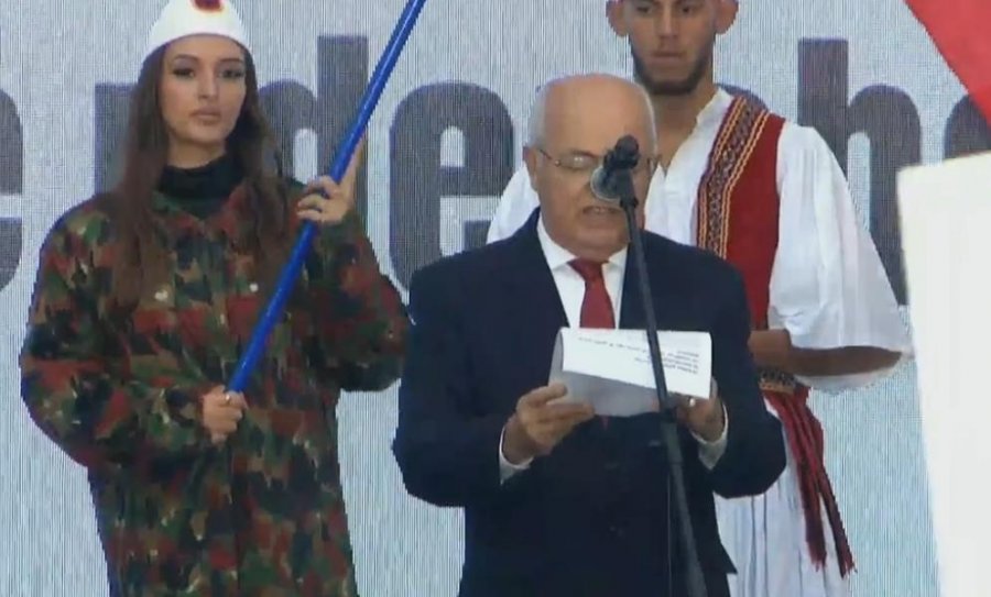 Kryetari i shoqatës Tirana: Drejtuesit e UÇK  nuk janë kriminelë por simbole të lirisë dhe qëndresës shqiptare
										17 Oct 2025