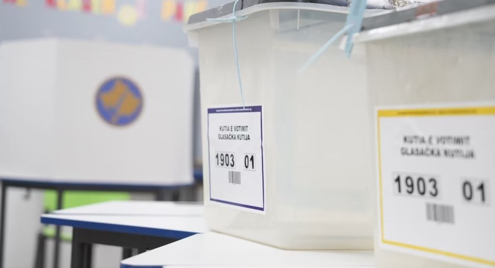 Zgjedhjet lokale në Kosovë, nis rinumërimi i votave në tri komuna dhe i atyre me kusht