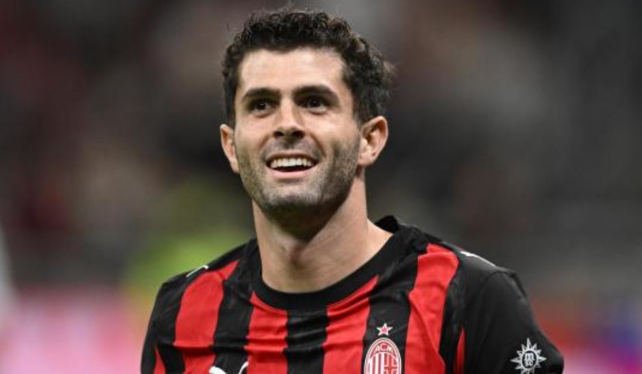 Dëmtimi i amerikanit, Milani plan special për Pulisiçin
                
                
                   
                    Oct 19, 2025 | 18:06                   
                






            
        


        
		           















			

	
		
       
        	
         
		
            
		  
		  

		  





		  


		  


		  








		  


		  


		  


		  


		  





		  


	


	  


		  


		  


		  


		  


		  


		  







	
		 
Kristian Pulisiç ka pësuar një dëmtim gjatë grumbullimit me përfaqësuesen amerikane. Sulmuesi i Milanit është diagnostikuar me një lëndim të lehtë në bicepsin femoral të këmbës së djathtë, sipas njoftimit zyrtar të klubit kuqezi.

Futbollisti do të rivlerësohet pas rreth dhjetë ditësh, për të përcaktuar me saktësi kohën e rikuperimit. Sipas parashikimeve të para, mungesa e tij mund të zgjasë afërsisht tri javë, një lajm që shqetëson trajnerin Masimiliano Alegri në prag të ndeshjeve të rëndësishme të kampionatit.
Pulisiç, ndër më të spikaturit në këtë fillim sezoni, pritet të ndjekë një program individual rehabilitimi në Milanello.
PANORAMASPORT.AL






		  
© Panorama.al		  
		  
		  
		  
		 
		 


		 



 
			Te lidhura
		


        
            
                

            Dëmtimi i amerikanit, Milani plan special për Pulisiçin
            
         
        

        
	



        
            
                

            FOTO/ Grabitje spektakolare për 7 minuta në Muzeun e Luvrit, vidhen stolitë e perandorit Napoleon dhe perandoreshës Eugenia! Si u kamufluan hajdutët
            
         
        

        
	



        
            
                

            “Jetonin në kushte të mjerueshme, nuk merrnin as kemp!” – Nënë e bir humbën jetën nga asfiksia, fqinja e familjes Azizllari: Fatkeqësi e madhe! Fëmijët nuk shkonin në shkollë
            
         
        

        
	



        
            
                

            Tragjedia në Maliq, kryebashkiaku Gëzim Topçiu shpreh ngushëllimet për viktimat: Do të mbulojmë të gjitha shpenzimet për familjen
            
         
        

        
	



        
            
                

            “I paburrë, i paftë, kloun”- Satira e Gjekmarkajt, ç’ndodhi në Kuvend: Kush e kurdisi sherrin mes Bardhit dhe Peleshit! Klosi si humbaneno, Dash Sula na la si jetim! Iku Klodi Pushka, erdhi Ulsi Bushka
            
         
        

        
	
		
			
		  
        
		
		
		

		
		 

            
			
			





















			
		
			
		  
													
		 
			
			







        
			
			
			
			 
			 


		 