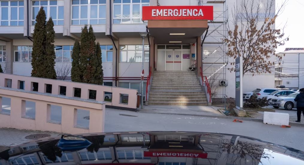 Kosovë, aksidentohen 5 anëtarët e Komisioneve Zgjedhore në Ferizaj, 4 prej tyre janë rëndë në spital