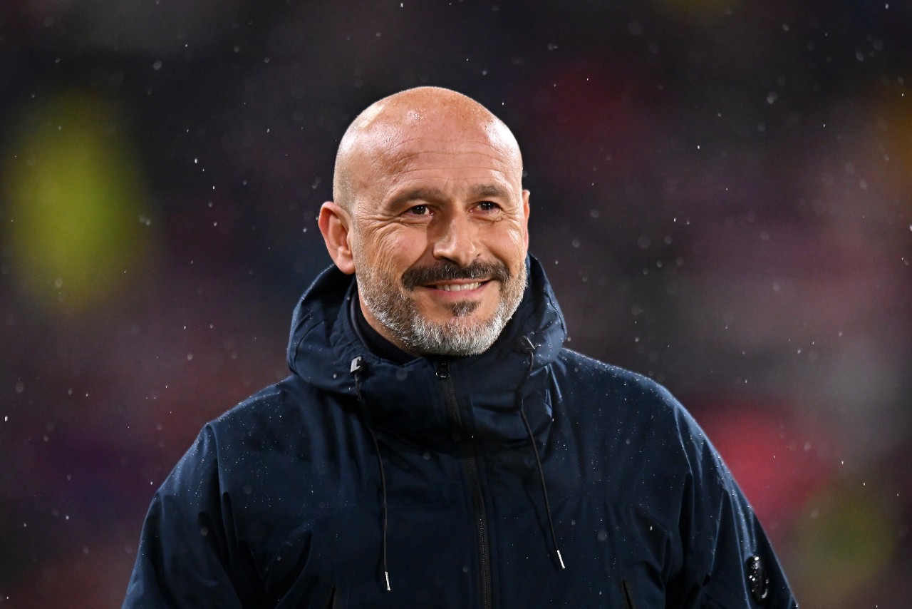 Trajneri i klubit të Serisë A shtrohet me urgjencë në spital, do të humbasë dy ndeshjet e rëndësishme