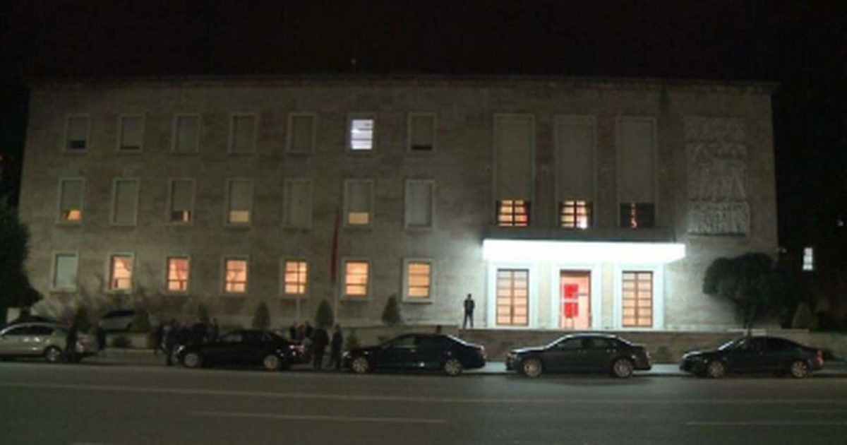 Mbledhje urgjente! Rama mbledh qeverinë në mbrëmje, çfarë pritet të diskutohet