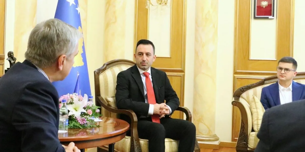 Dimal Basha kërkon miratimin urgjent të Buxhetit 2026 pas takimit me përfaqësuesit e FMN-së