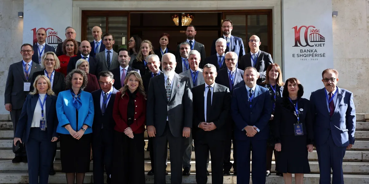 Guvernatori Ismaili në konferencën ndërkombëtare të 100-vjetorit të Bankës së Shqipërisë