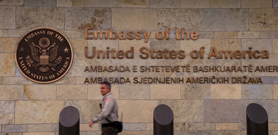 Shkarkimi i Kelmendit nga pozita në KPK: Ambasada amerikane bën thirrje për respektim të ligjeve