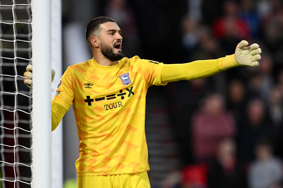 Nga Guardiola e Montela te miqësia me Balotelin dhe Kompani, rrëfimi special i portierit të Kosovës: Ja pse u transferova në Serinë A