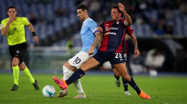 VIDEO/ Hysaj “abonohet” me stolin, Lacio “tregon dhëmbët” para duelit me Interin