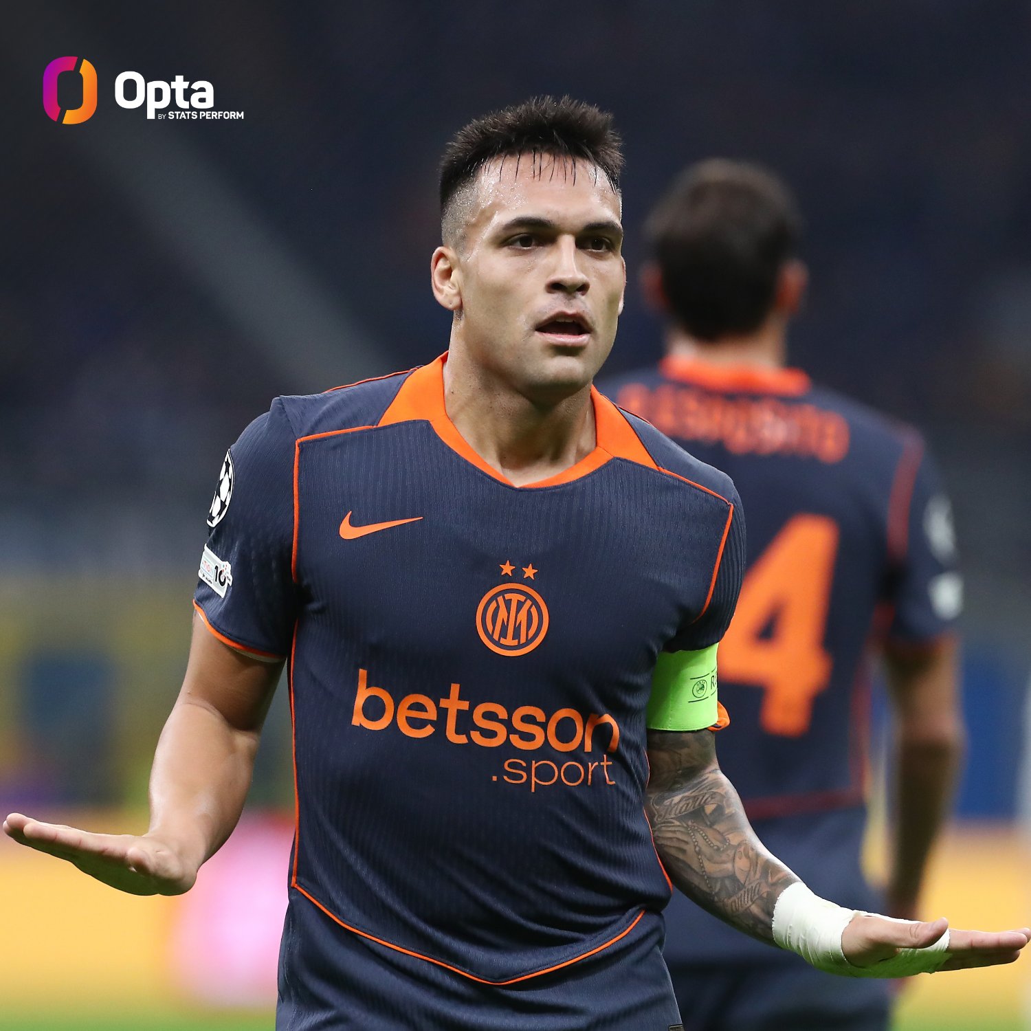 Lautaro Martinez në gjurmët e Etosë dhe Adrianos, bëhet sulmuesi i tretë në historinë e Interit që…