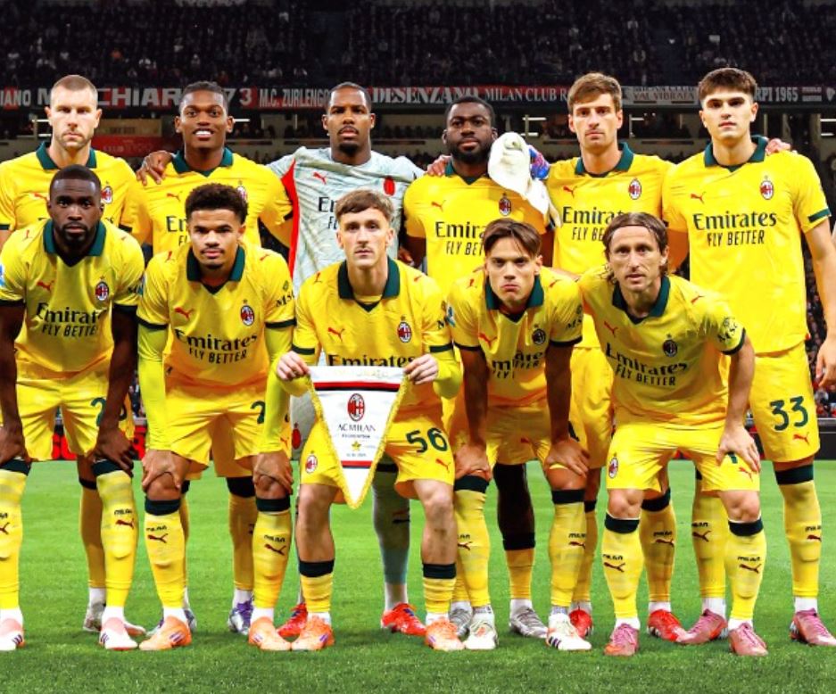 Alegri buzëqesh, dy futbollistë rikthehen me grupin e kuqezinjve. Reflekton trajneri Poçetino