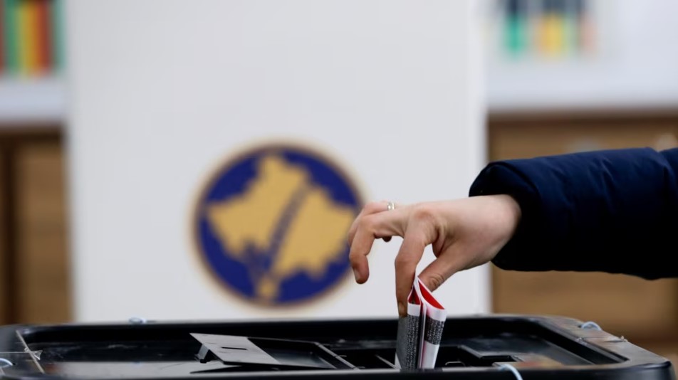 Analiza e REL: Zgjedhjet në Kosovë pa fitues absolut, pjesëmarrja e ulët në votime mesazh për partitë