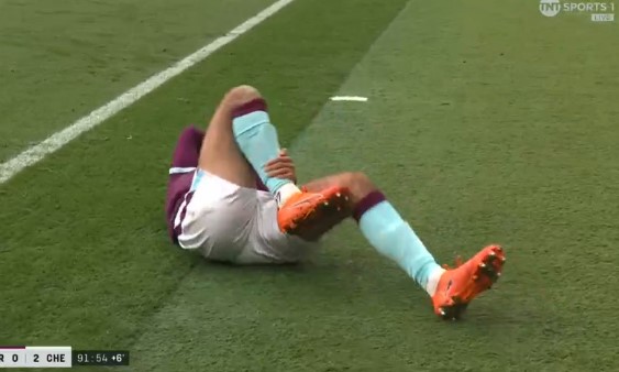 VIDEO/ Goditja e mbrojtësit të Çelsit ndaj Brojës, sulmuesi i Kombëtares i tremb të gjithë në Premier Ligë