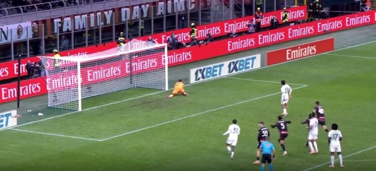 VIDEO / Menjëherë dorën mbrapa, Dibala u dëmtua duke gjuajtur penalltinë ndaj Milanit