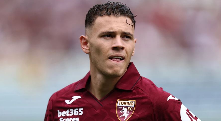 Fabregas “i dashuruar” me Kristjan Asllanin: Lojtar i shkëlqyer!