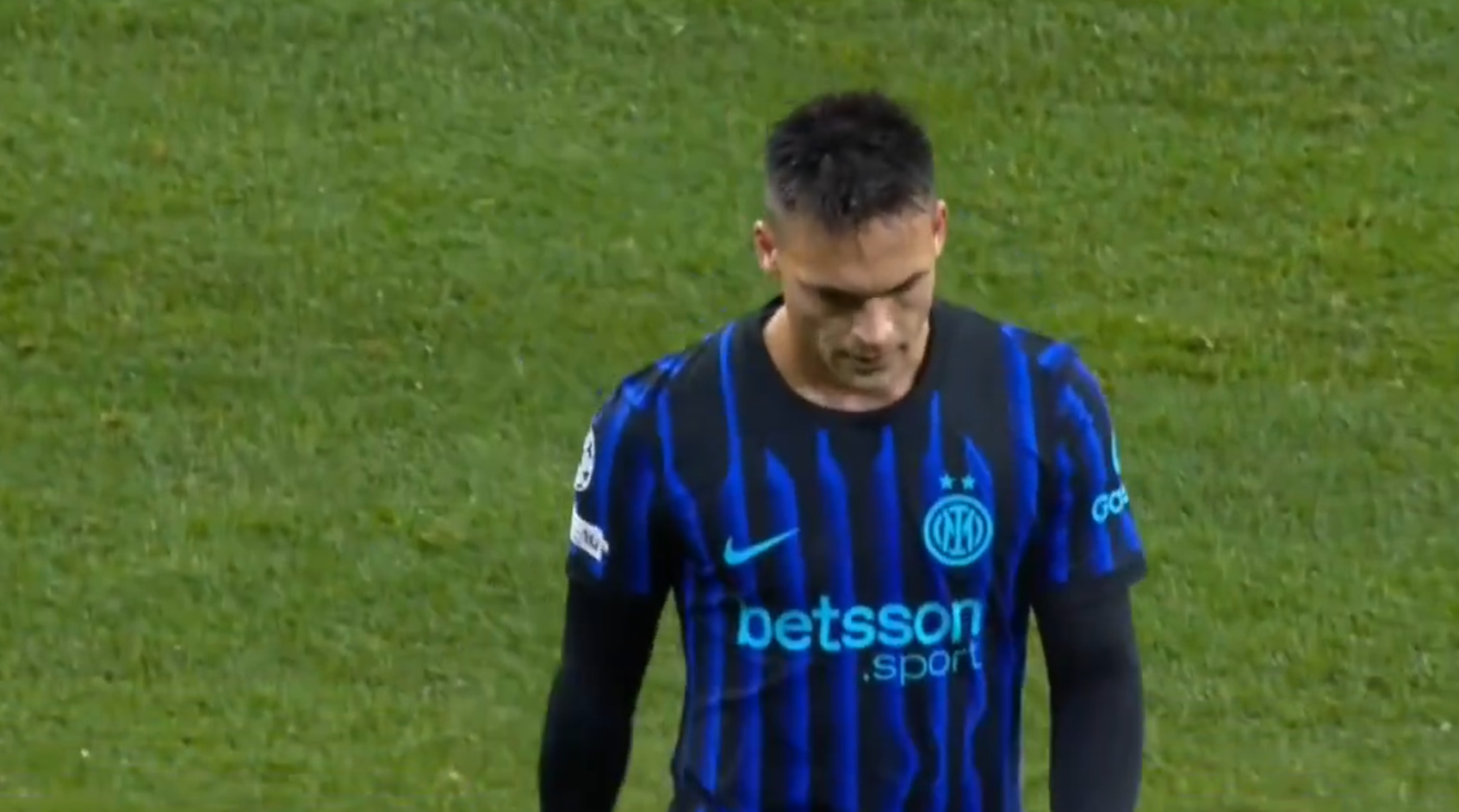 VIDEO/ Del kokulur nga fusha, Lautaro Martinez nuk e fsheh zhgënjimin pas zëvendësimit të Kivusë