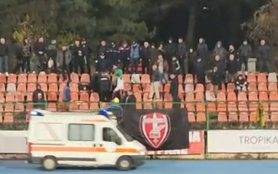VIDEO/ Situatë e rënduar shëndetësore e një tifozi në stadium, ndërpritet ndeshja mes Skënderbeut dhe Lushnjës