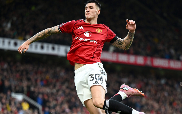 Dëmtimi i yllit të Sllovenisë, sulmuesi mbetet në Mançester për riaftësim