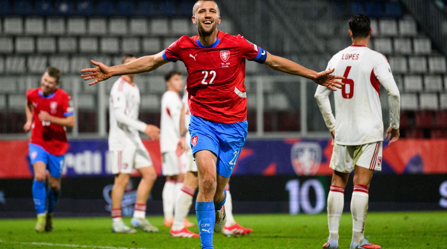 Plas kaosi te kundërshtarët e Shqipërisë në play-off të Botërorit! Kapitenit i hiqet shiriti, lojtarëve u hiqen premiot