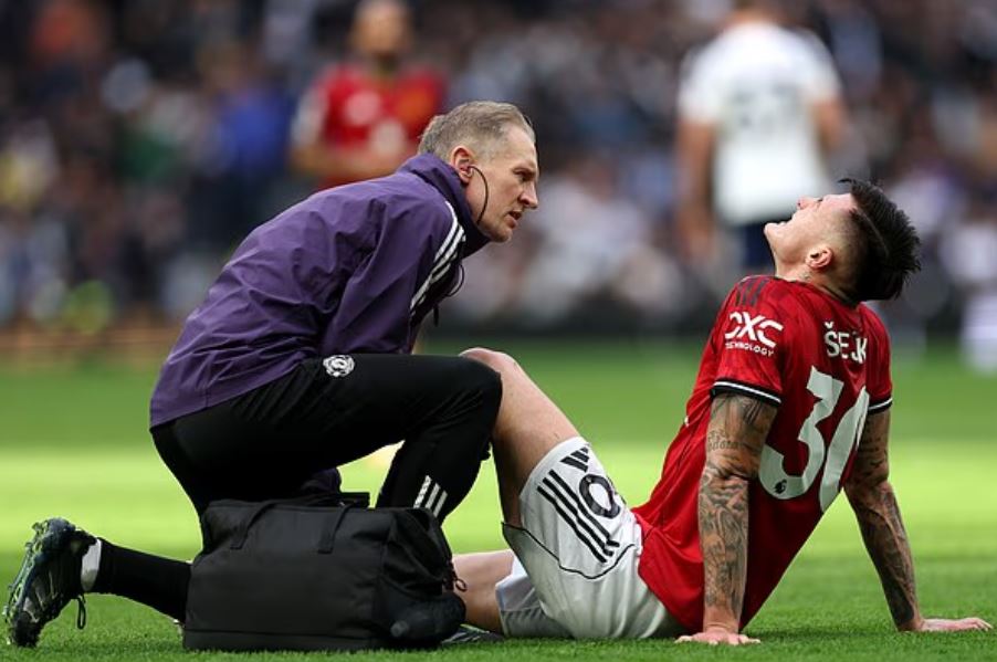 Plas sherri mes përfaqësueses dhe Mançester Junajtid për sulmuesin që do mungojë me Kosovën. Trajneri: Kërkojmë respekt maksimal