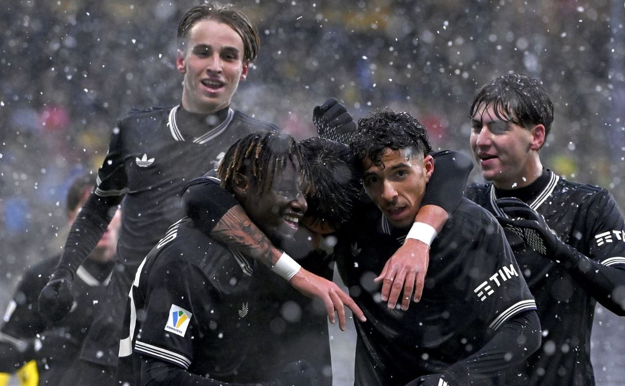 Spaleti nis revolucionin, rezervat bëhen protagonistë te bardhezinjtë