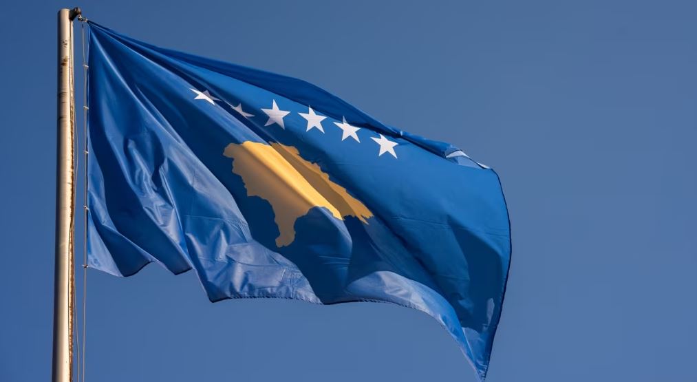 Gjetjet kryesore për Kosovën në Raportin e Progresit të KE-së: Ngërçi politik, lufta ndaj korrupsionit, drejtësia dhe liria e medias