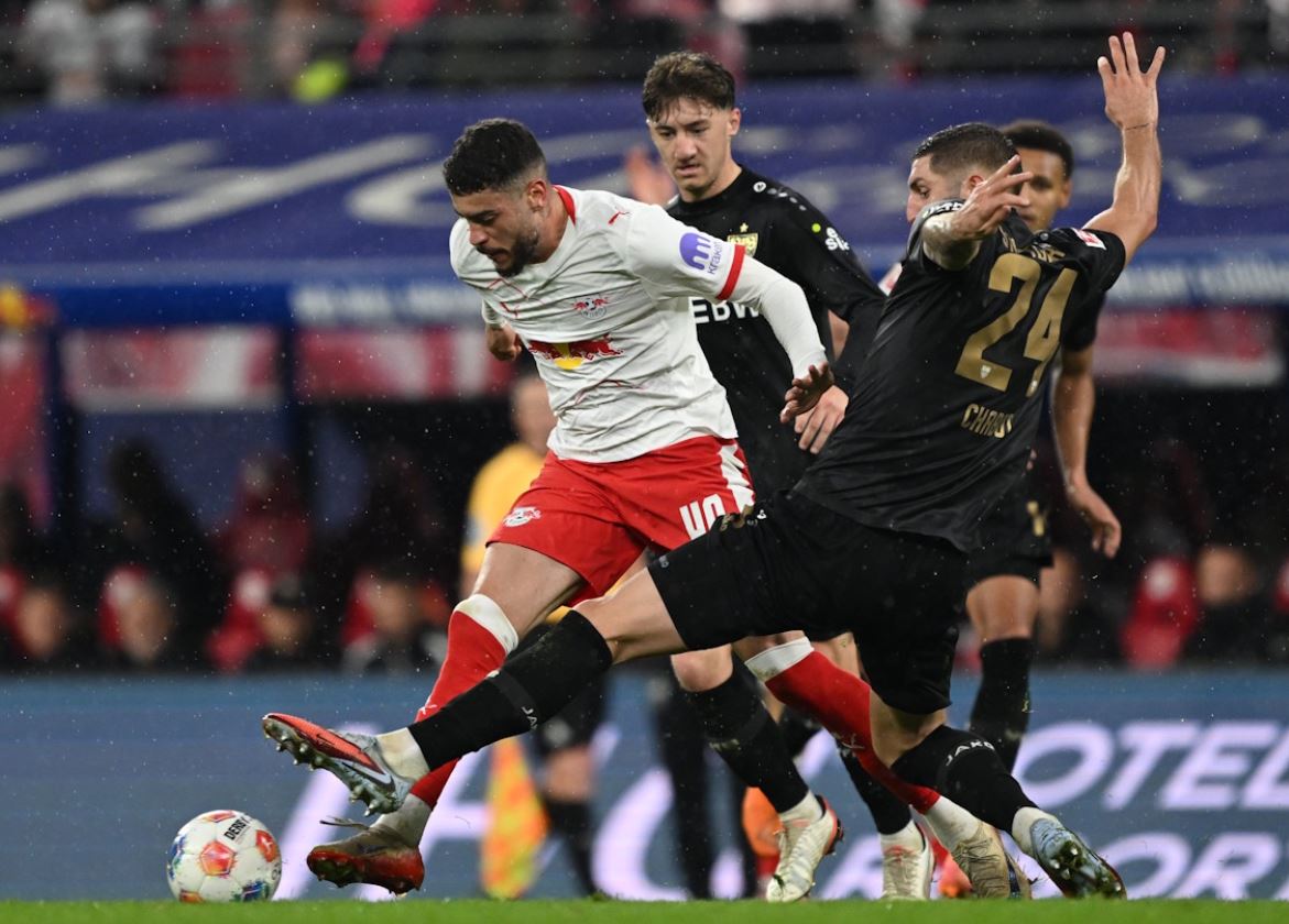 BUNDESLIGA/ Ringjallet Lajpcigu, mund rivalët direkt të Shtutgartit dhe vihet në ndjekje të Bajernit