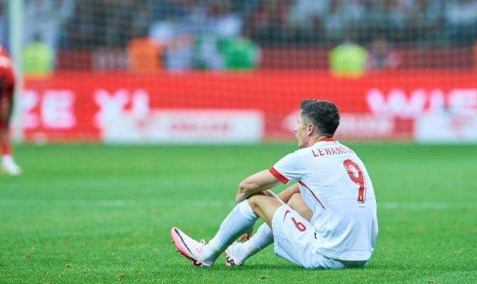 Levandovski u tërhoq nga përfaqësuesja prej trajnerit, si mbërriti Polonia në play-off të Botërorit ndaj Shqipërisë