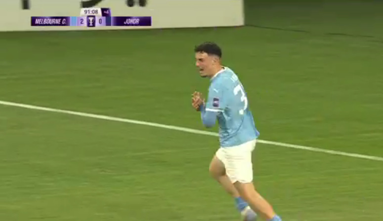 VIDEO/ Festë me shqiponjë në Champions-in aziatik, talenti 18-vjeçar nuk përmbahet pas rikthimit nga dëmtimi