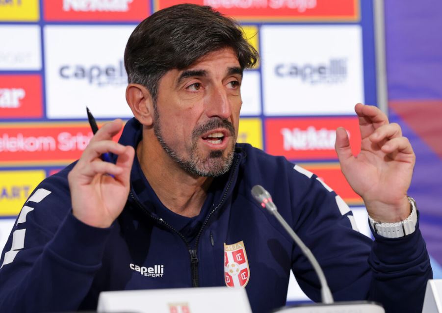 Nga La Liga në drejtimin e Serbisë, trajneri i rivalëve të Shqipërisë “kërcënon” para Anglisë: Të arrijmë rezultat për play-off, lojtarët kanë problem me tifozët