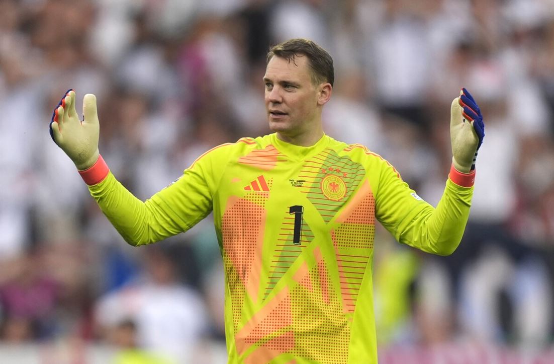 Në qendër të kritikave, Eberl e sheh ndryshe: Nojer duhet të jetë portieri i Gjermanisë në Botëror