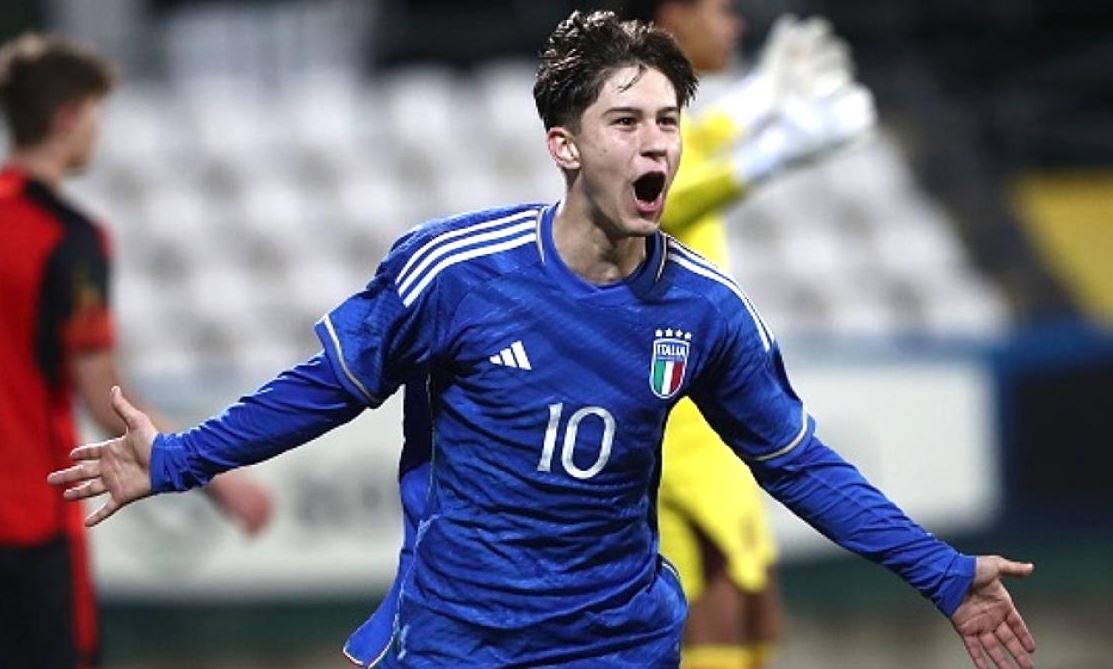 EKSKLUZIVE/ Nuk mori në kohë dokumentet nga FIFA, fantazisti që Shqipëria i rrëmbeu Italisë u detyrua të shihte nga tribuna ndeshjen e U19