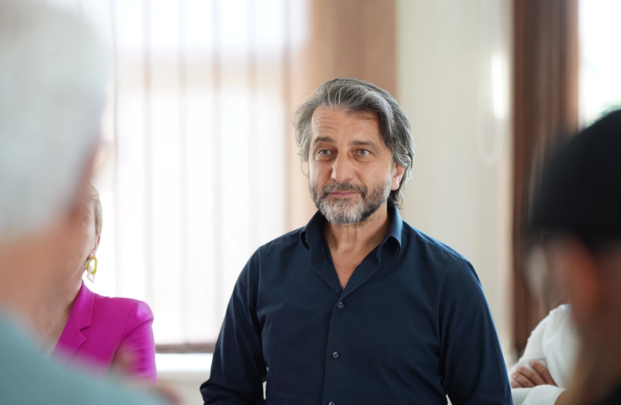 Prishtinës i bllokohet buxheti, pezullohet transporti publik! Kryebashkiaku kallëzon penalisht ministrin e Financave: Vendim për çështje politike