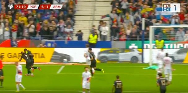 VIDEO/ Portugalia ‘harbohet’ me 9 gola pa Ronaldon në fushë, siguron biletën për Botërorin e 6-të! Feston edhe Shqipëria për kualifikimin në “play off” të…