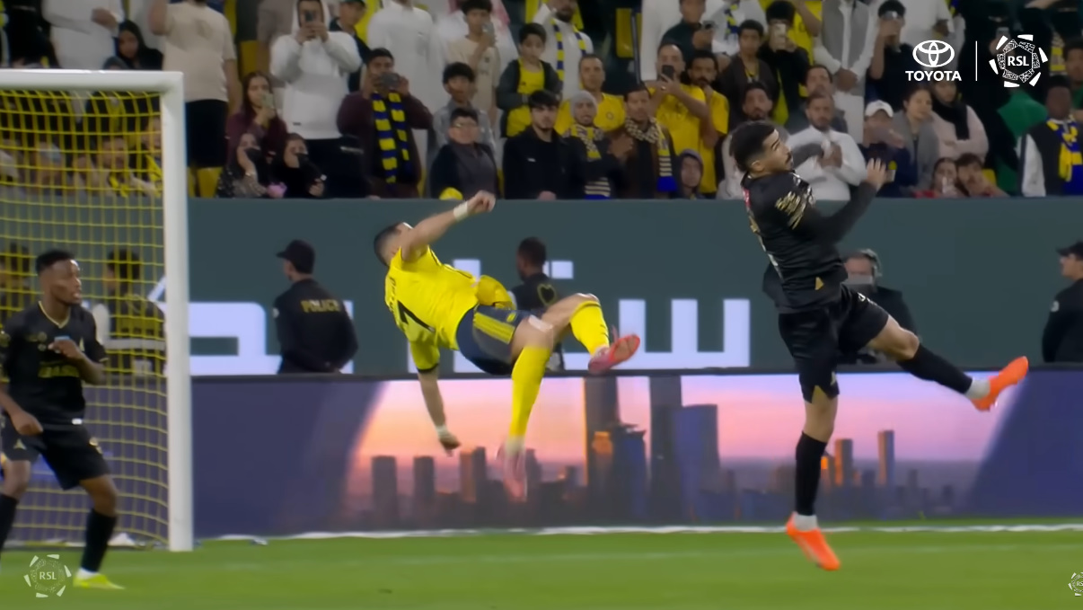 VIDEO/ I jashtëzakonshëm, Ronaldo shënon supergol me roveshatë! Të gjithë mbeten pafjalë