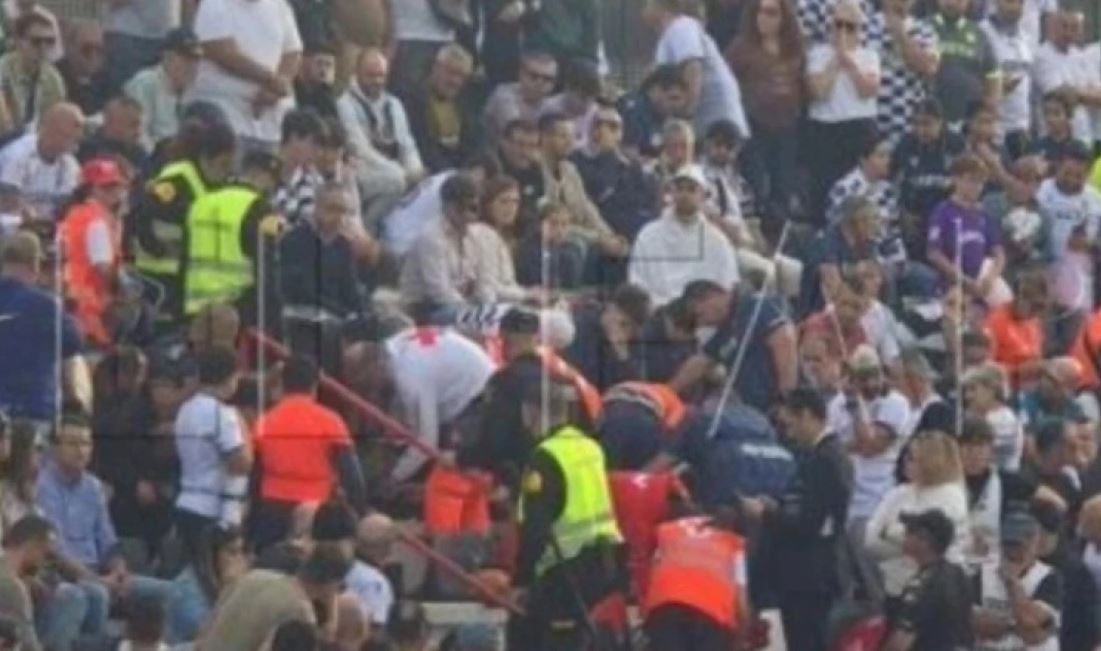 FOTO/ Tragjedi në futbollin spanjoll, tifozi humbet jetën në shkallës e stadiumit pak çaste pasi skuadra e tij shënoi gol!