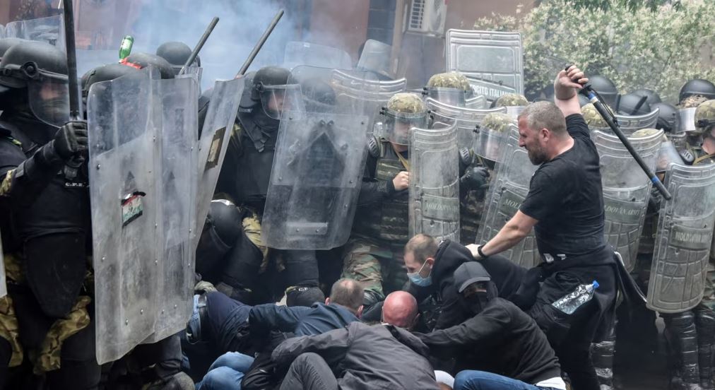 Sulmoi ushtarët e KFOR-it në Zveçan, Prokuroria Speciale e Kosovës ngre aktakuzë ndaj një personi