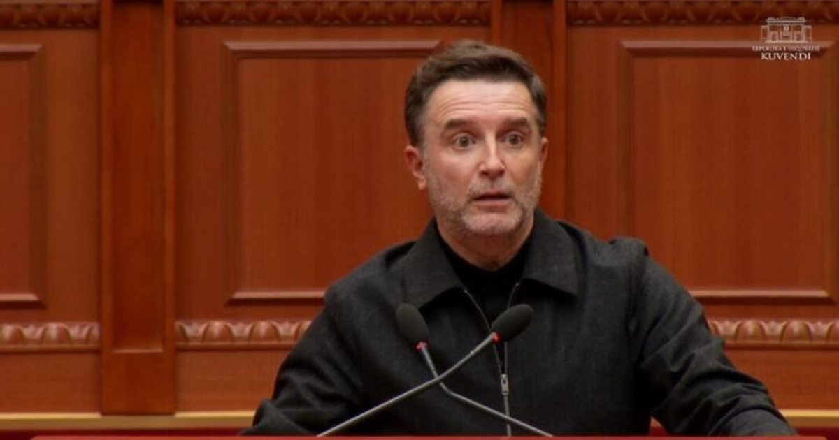 Braçe ngre problematikat në Shëndetësi: Ambulanca në Njësinë Nr.5 në hyrje pallati, mes gomisterisë