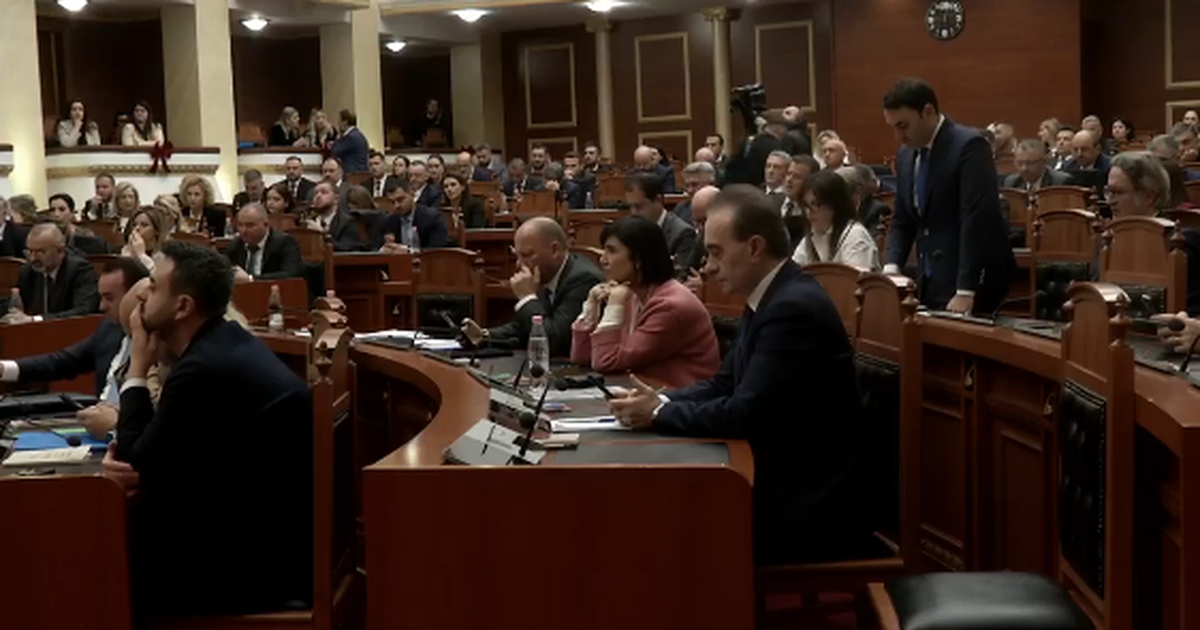 Avokati i Popullit/  Balla: Do e zgjedhim sot, Këlliçi: Nuk ka kandidatë, u tërhoqhën firmat