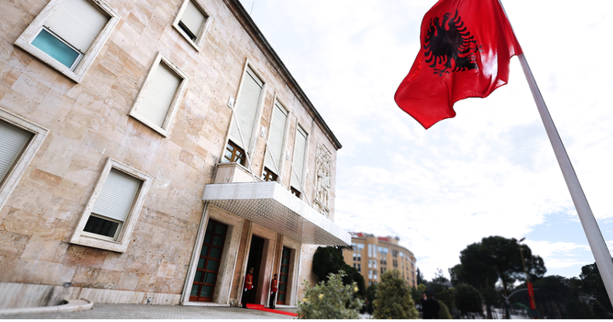 Qeveria merr vendimin: Rritet paga minimale në 50 mijë lekë, hyn në fuqi nga 1 janari 2026