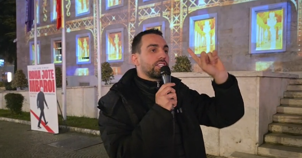 “Nesër, të derdhen në shesh…”, Lapaj fton qytetarët në protestë: Të nisim dallgën që merr përpara regjimin që mban peng Shqipërinë!