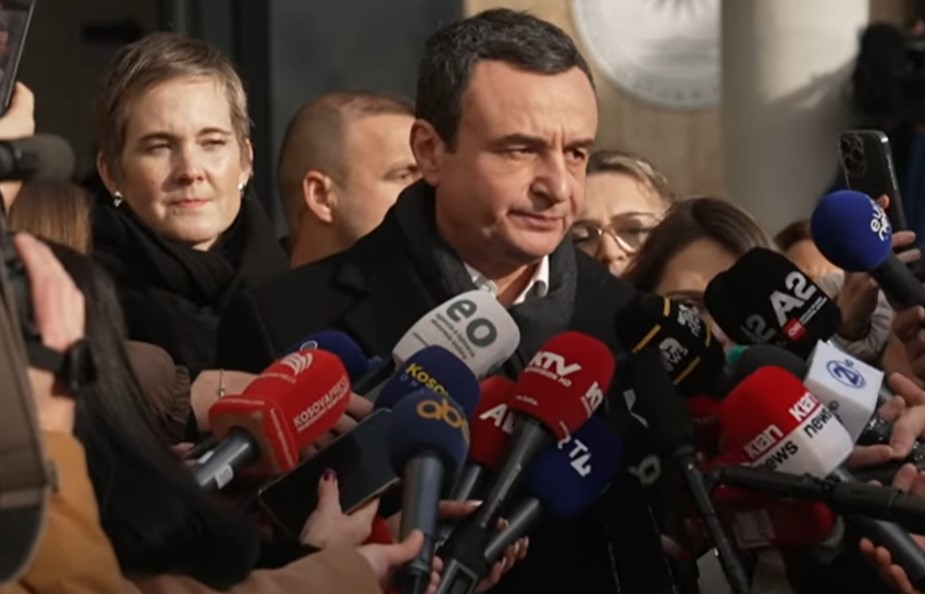 Albin Kurti voton në zgjedhjet e parakohshme: Shpresoj që pjesëmarrja të jetë masive! Mundësi për koalicion? Ja si përgjigjet kryeministri i Kosovës