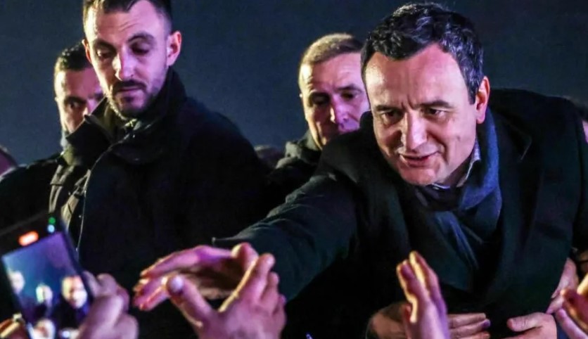 BBC: Partia qeverisëse e Kosovës fiton zgjedhjet pas muajsh bllokimi politik! Albin Kurtit i hapet rruga e mandatit të tretë